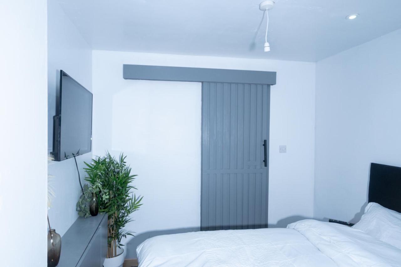Double Room Oasis Stepps Exterior photo